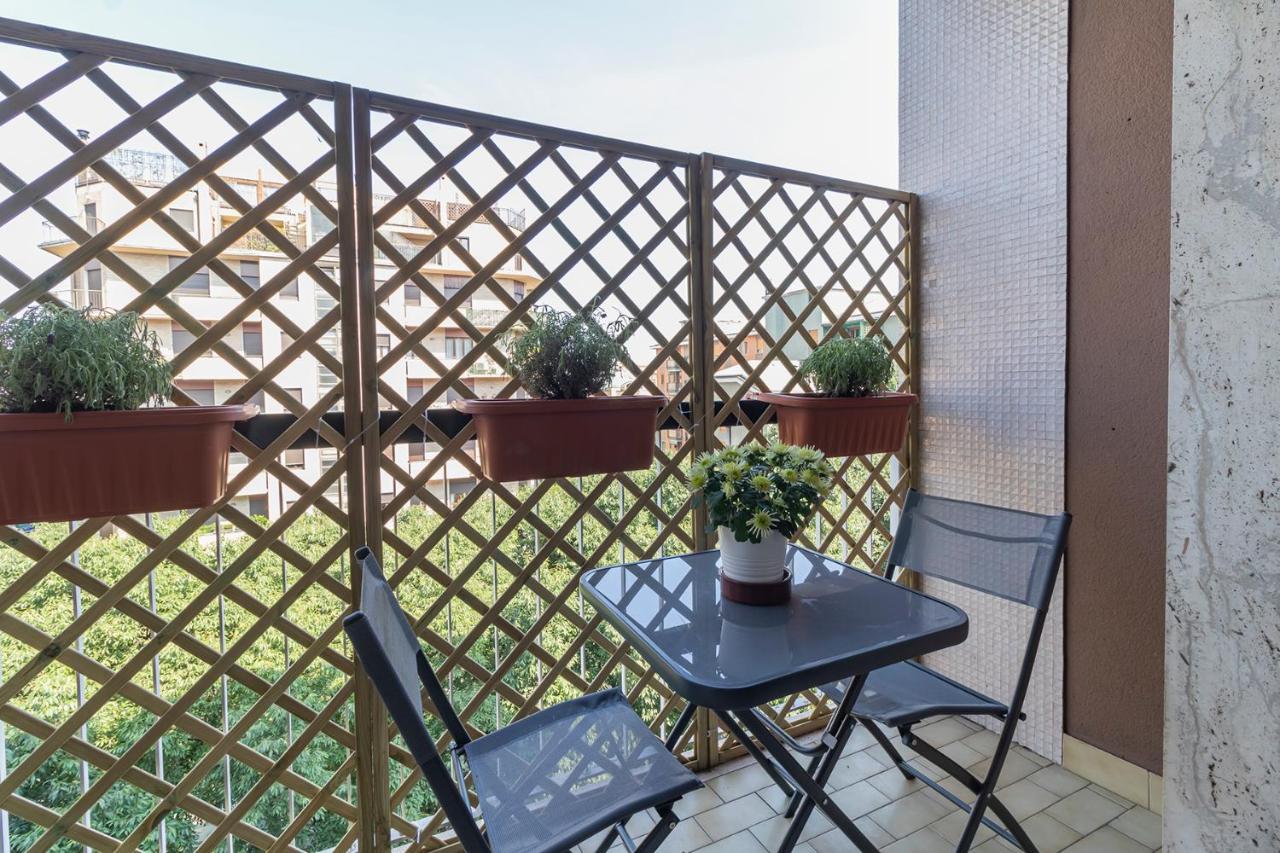 Altido Trendy Flat With Balcony, Easy Access To Milan Centre Apartment Екстериор снимка