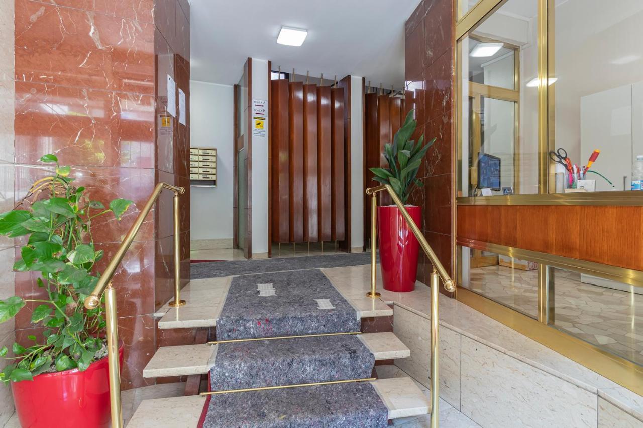 Altido Trendy Flat With Balcony, Easy Access To Milan Centre Apartment Екстериор снимка